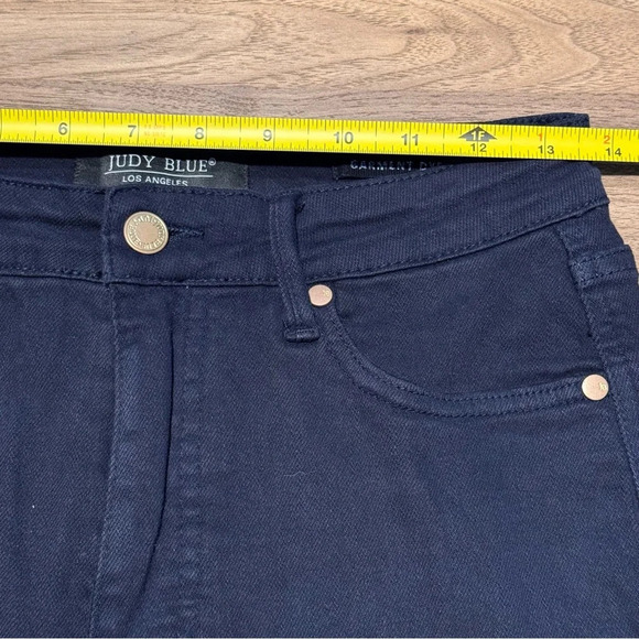 Judy Blue Navy Garment Dyed 5 Wide Leg Tummy Control Cropped High Waist Jeans - Picture 6 of 7